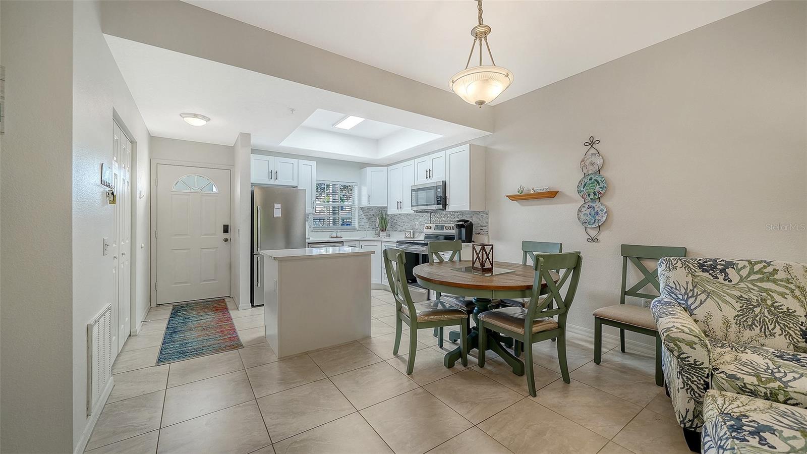 8375 Glenrose Way #211 Property Photo 11