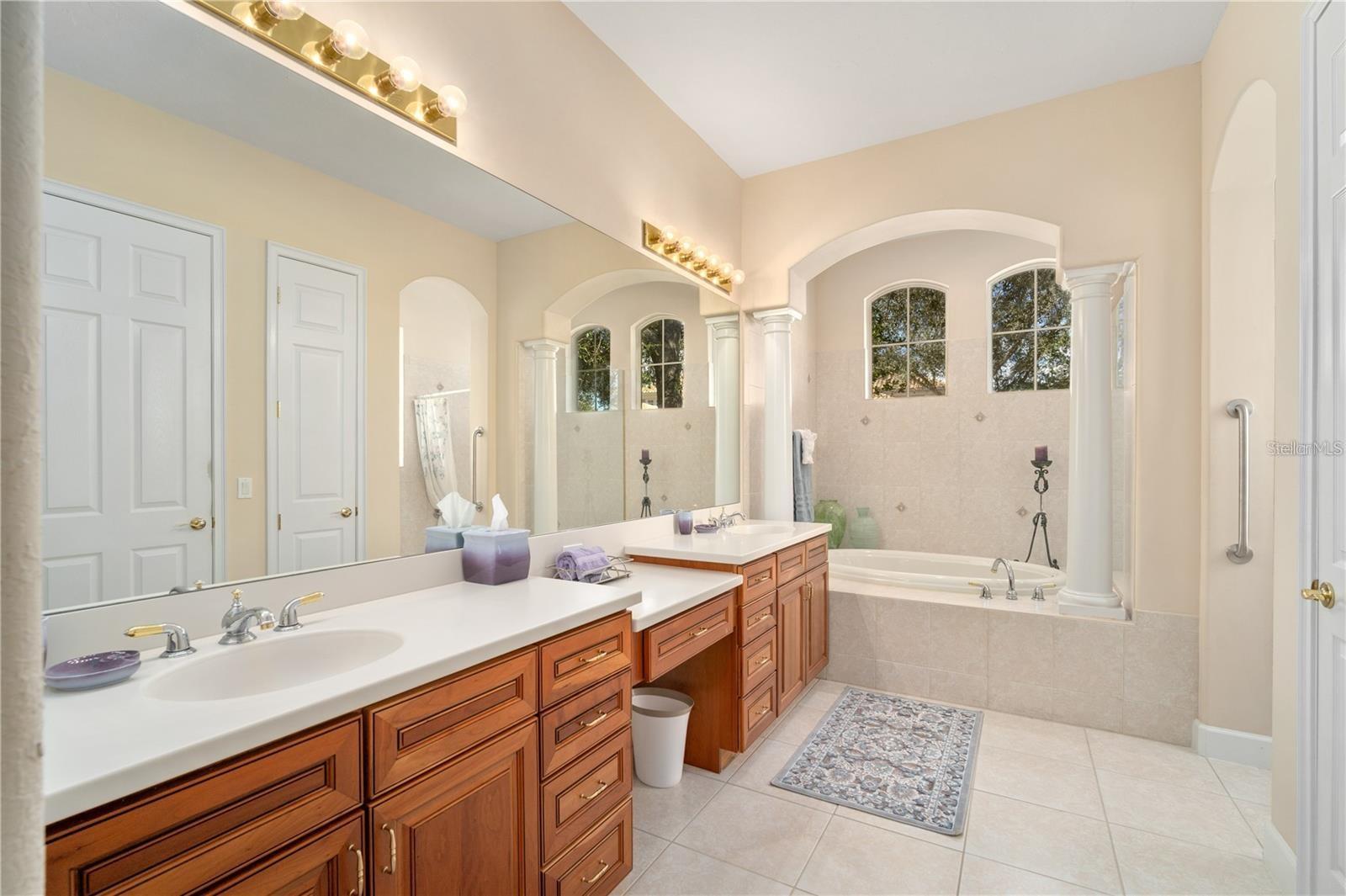 1023 Rainbow Ct Property Photo 34