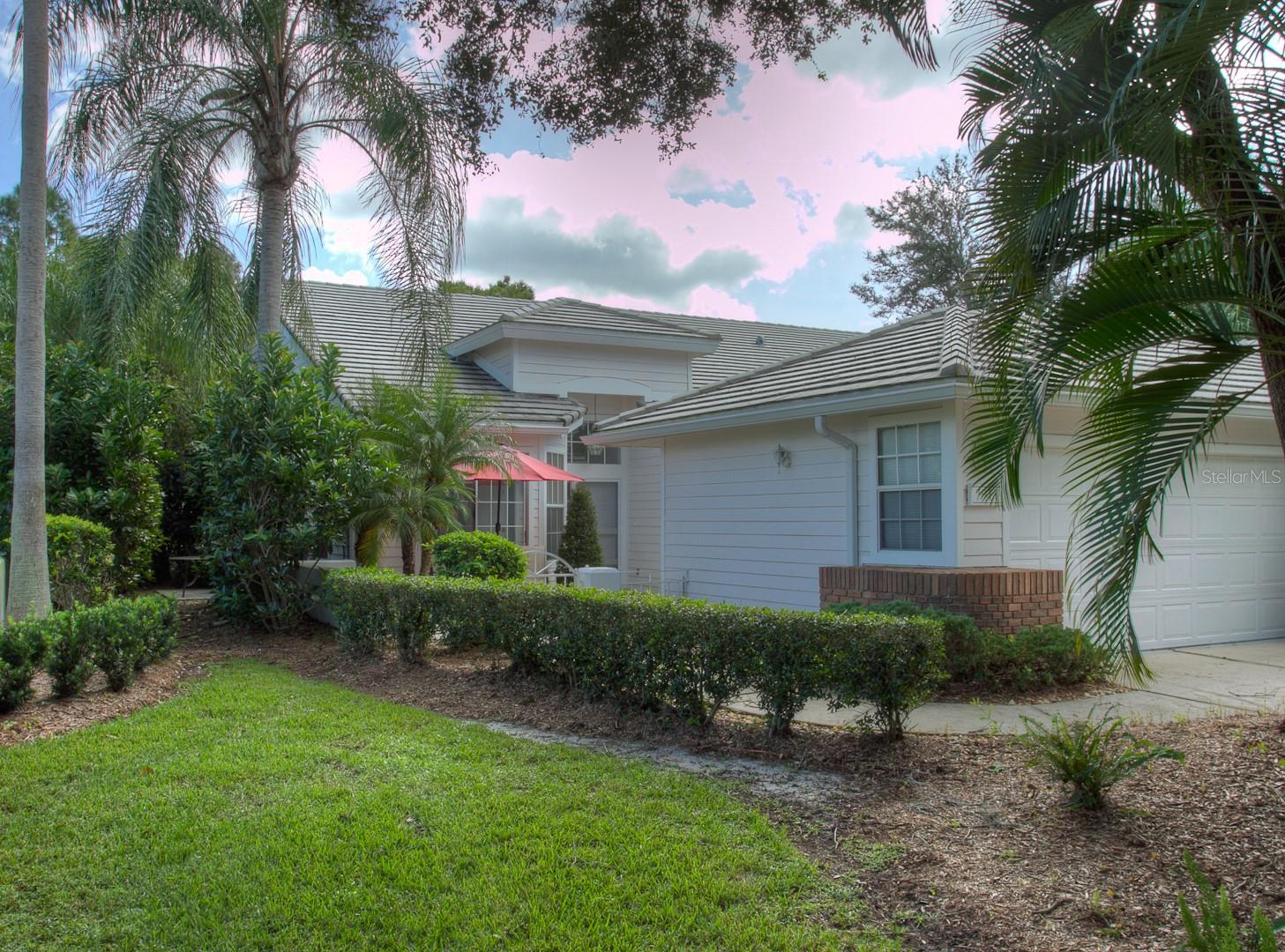 7911 Whitebridge Gln Property Photo 3