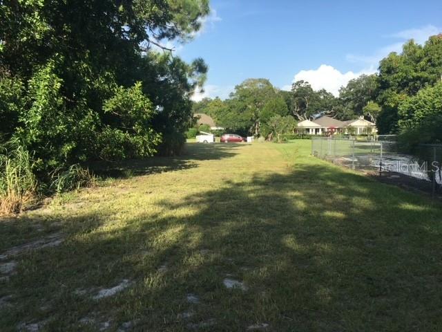 3910 Dunn Dr Property Photo 3