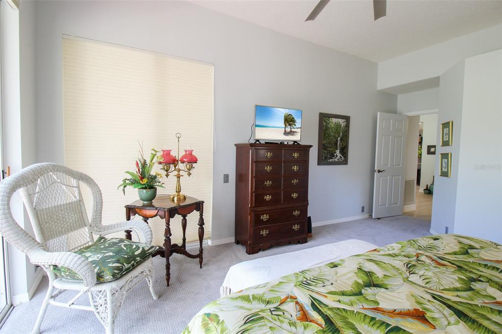 A4550645 Property Photo 35