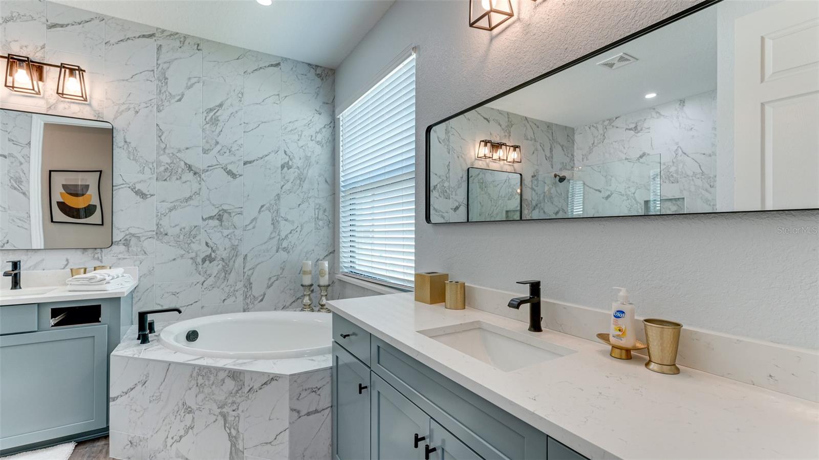 5725 Cheech Gln Property Photo 12