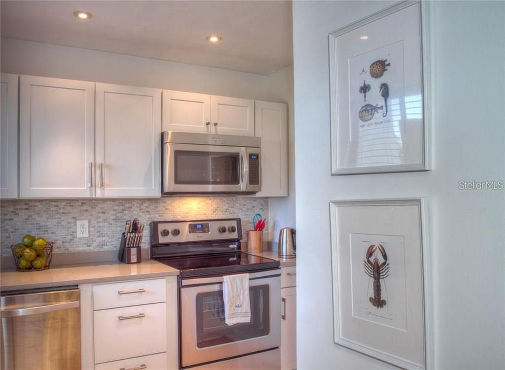 1622 Stickney Point Rd #22-202 Property Photo 11