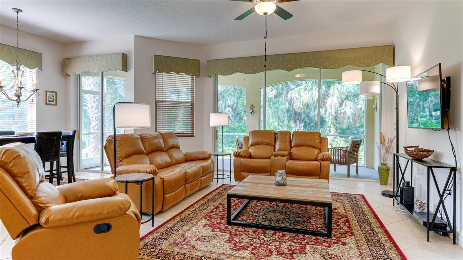 9454 Discovery Ter #101a Property Photo 6