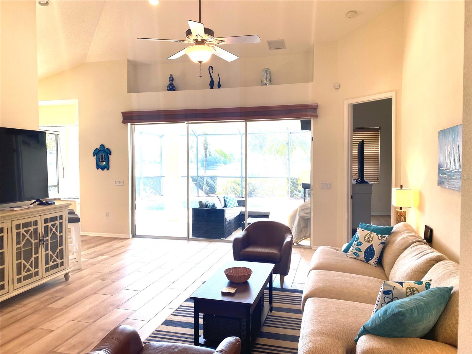 6372 Rookery Cir Property Photo 6