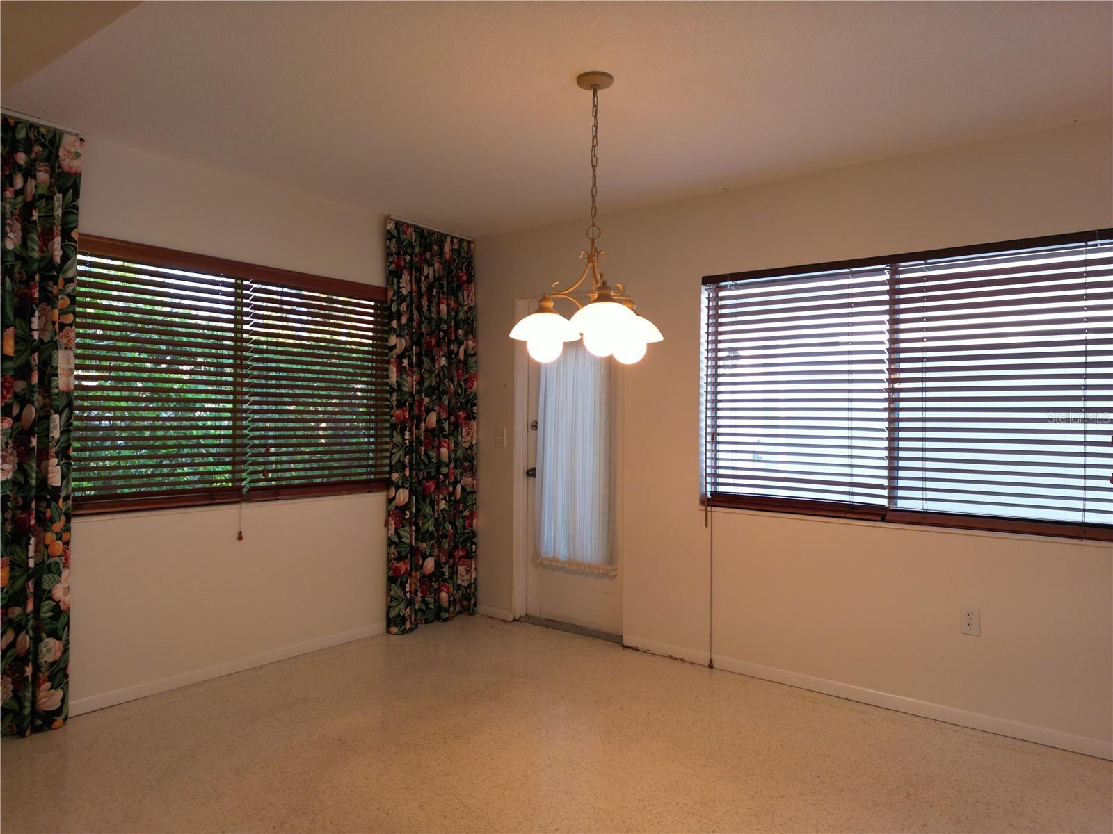 4111 Schwalbe Drive #120 Property Photo 6