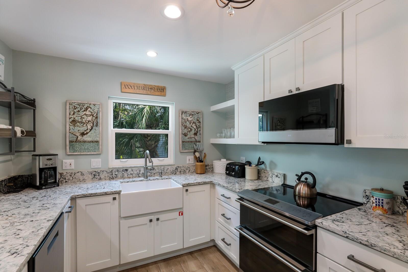 403 N Bay Boulevard Property Photo 14