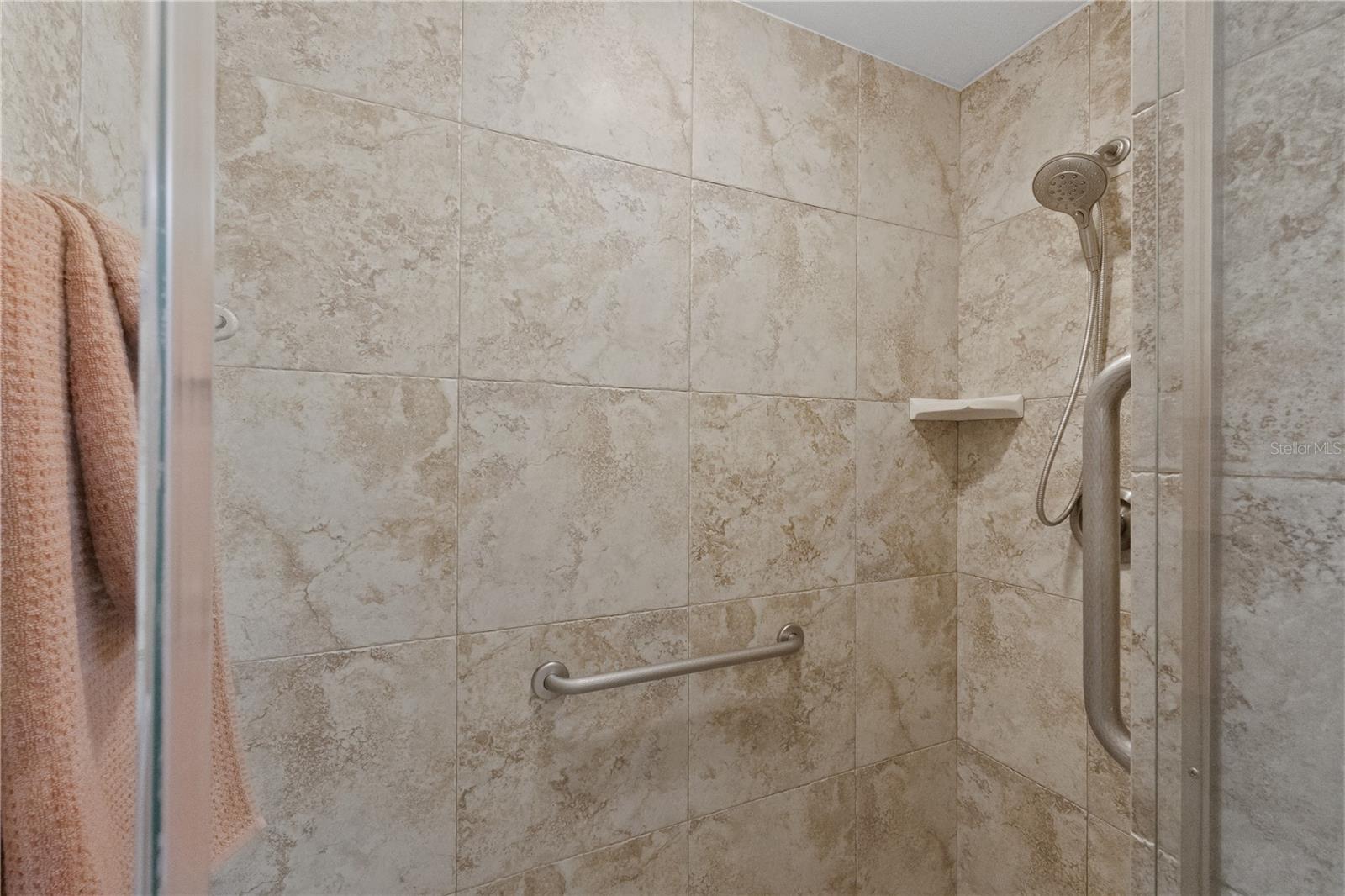 9611 Castle Point Drive #915 Property Photo 22
