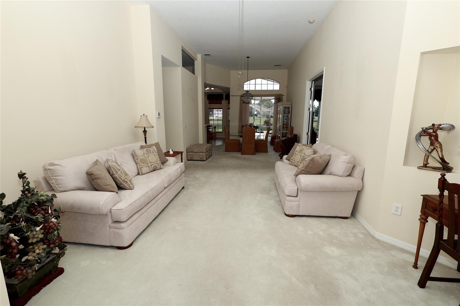 255 Royal Palm Dr Property Photo 6