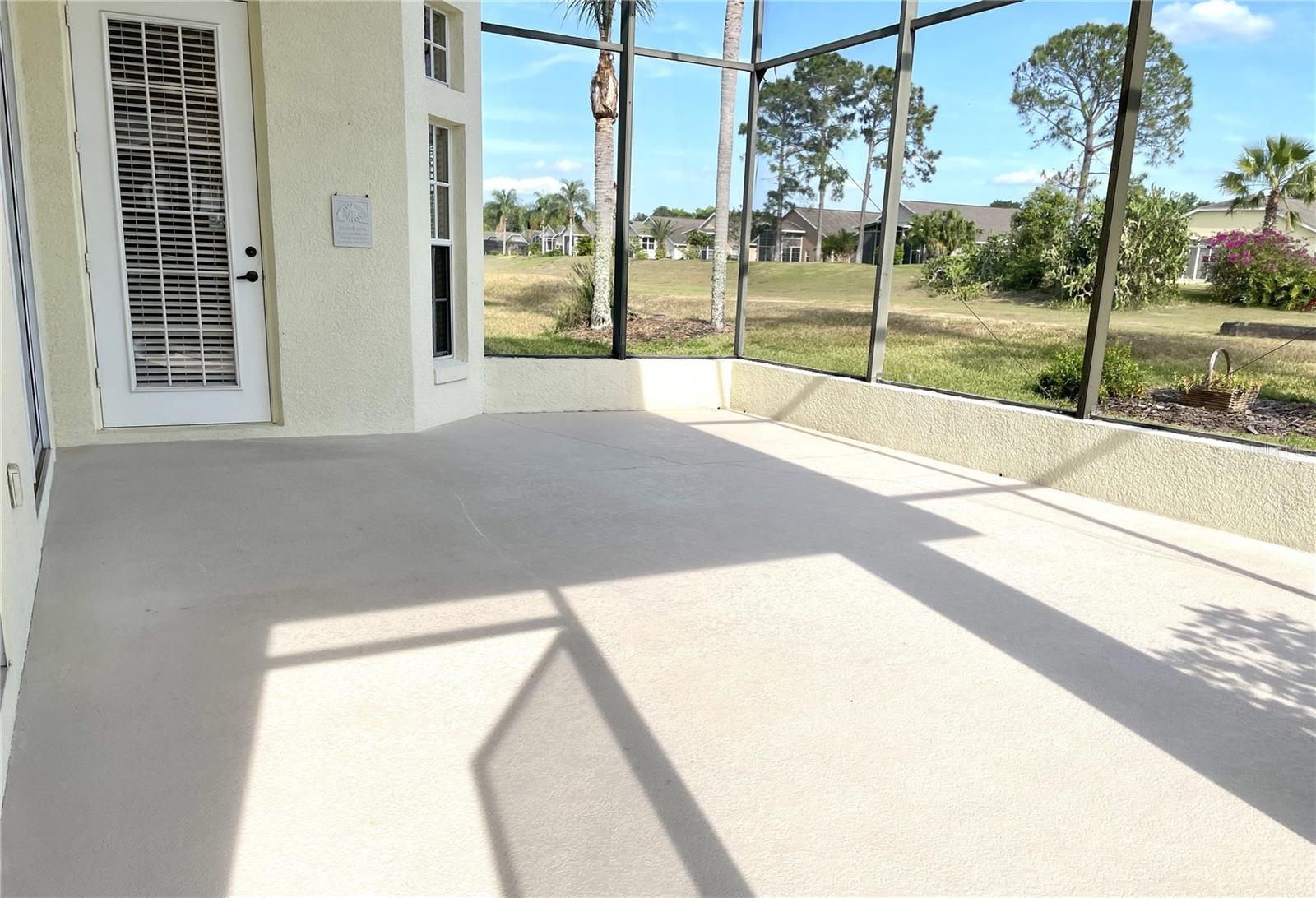 255 Royal Palm Dr Property Photo 24