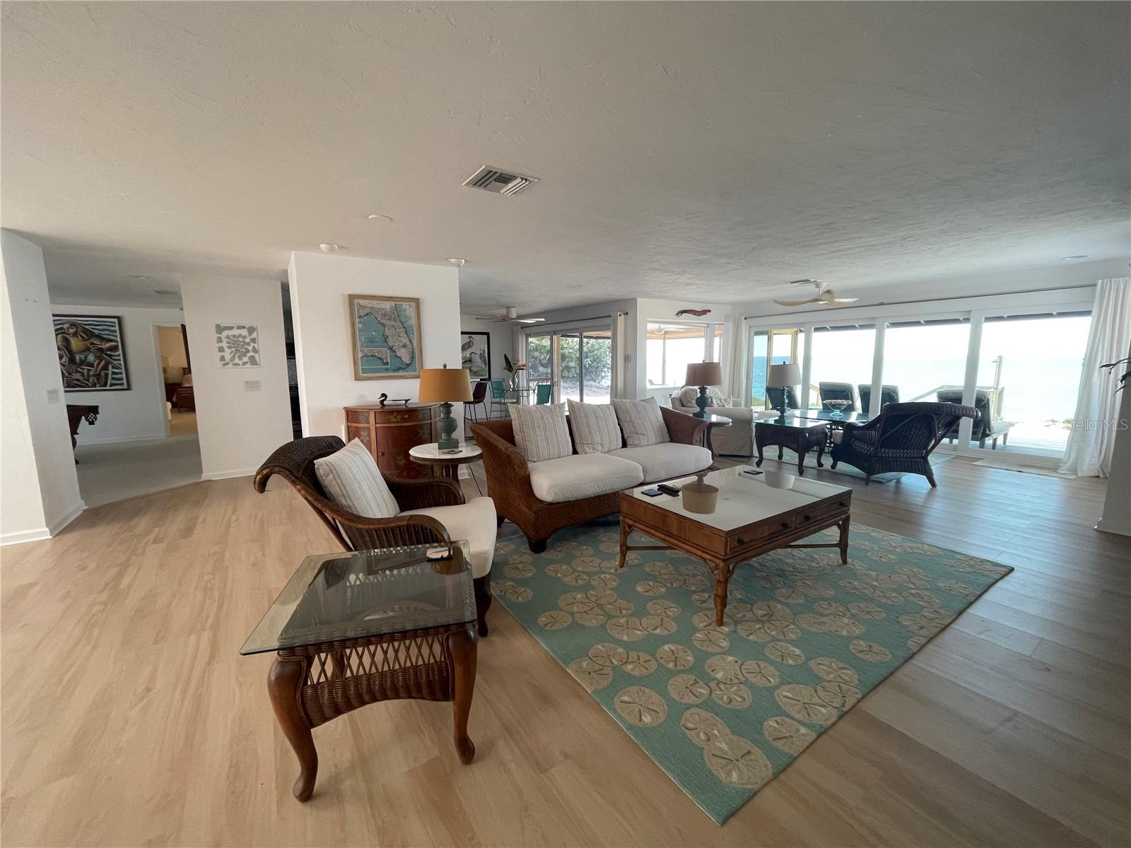 2709 Casey Key Rd Property Photo 7