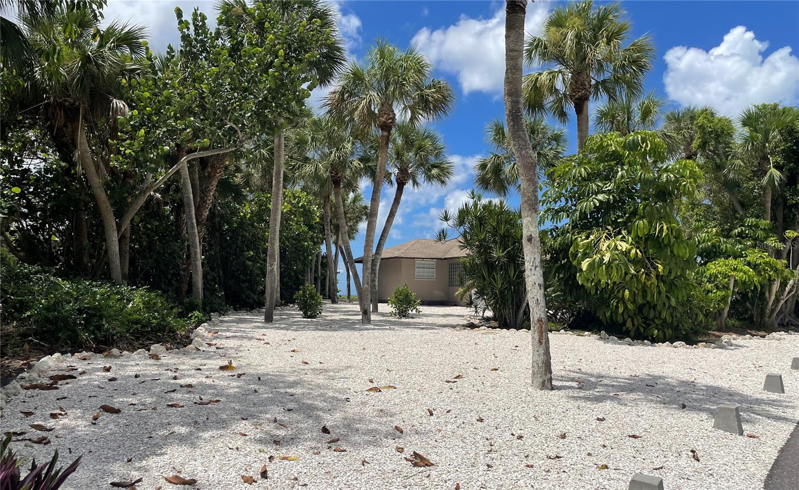 2709 Casey Key Rd Property Photo 14