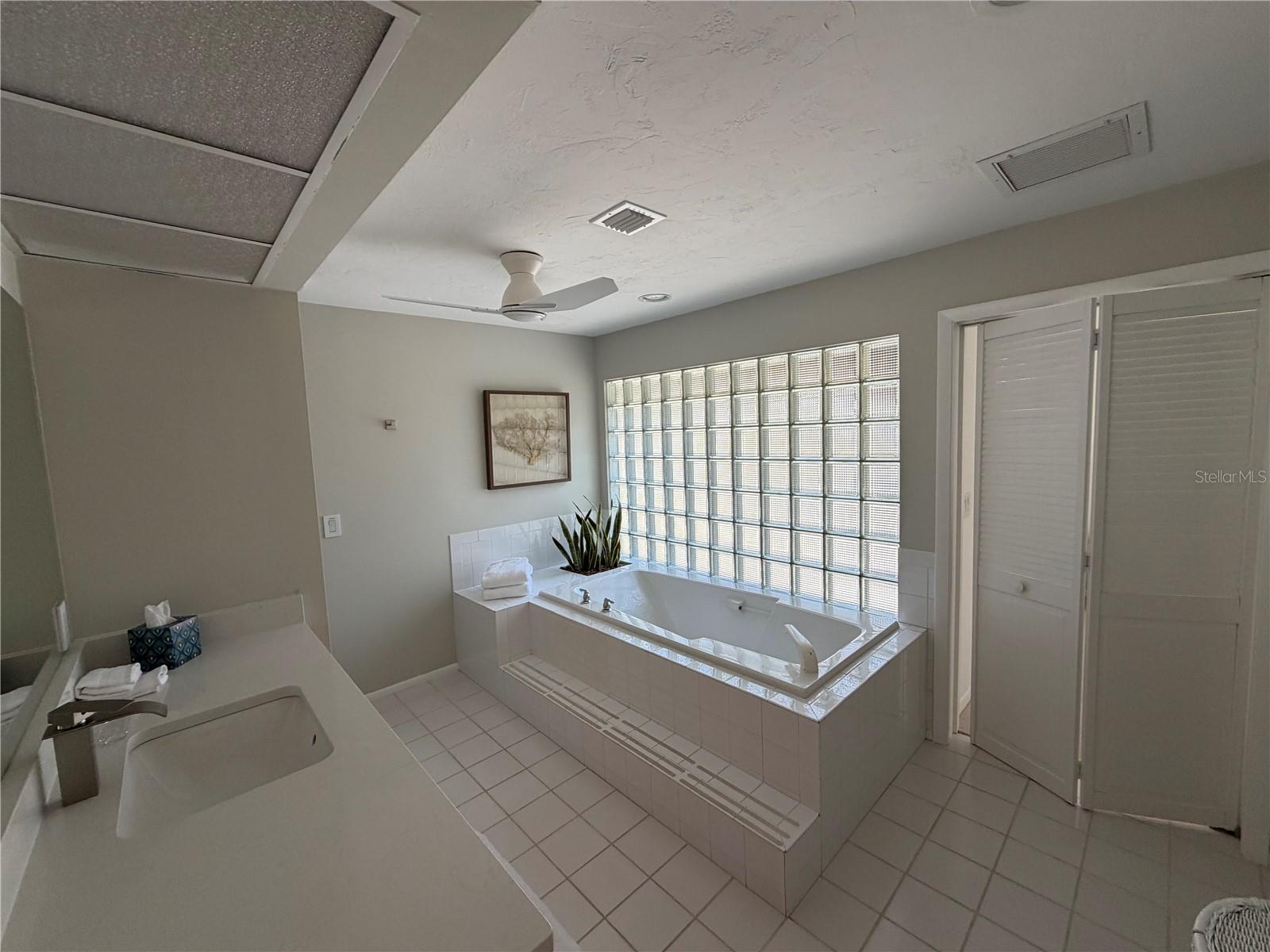 2709 Casey Key Rd Property Photo 33