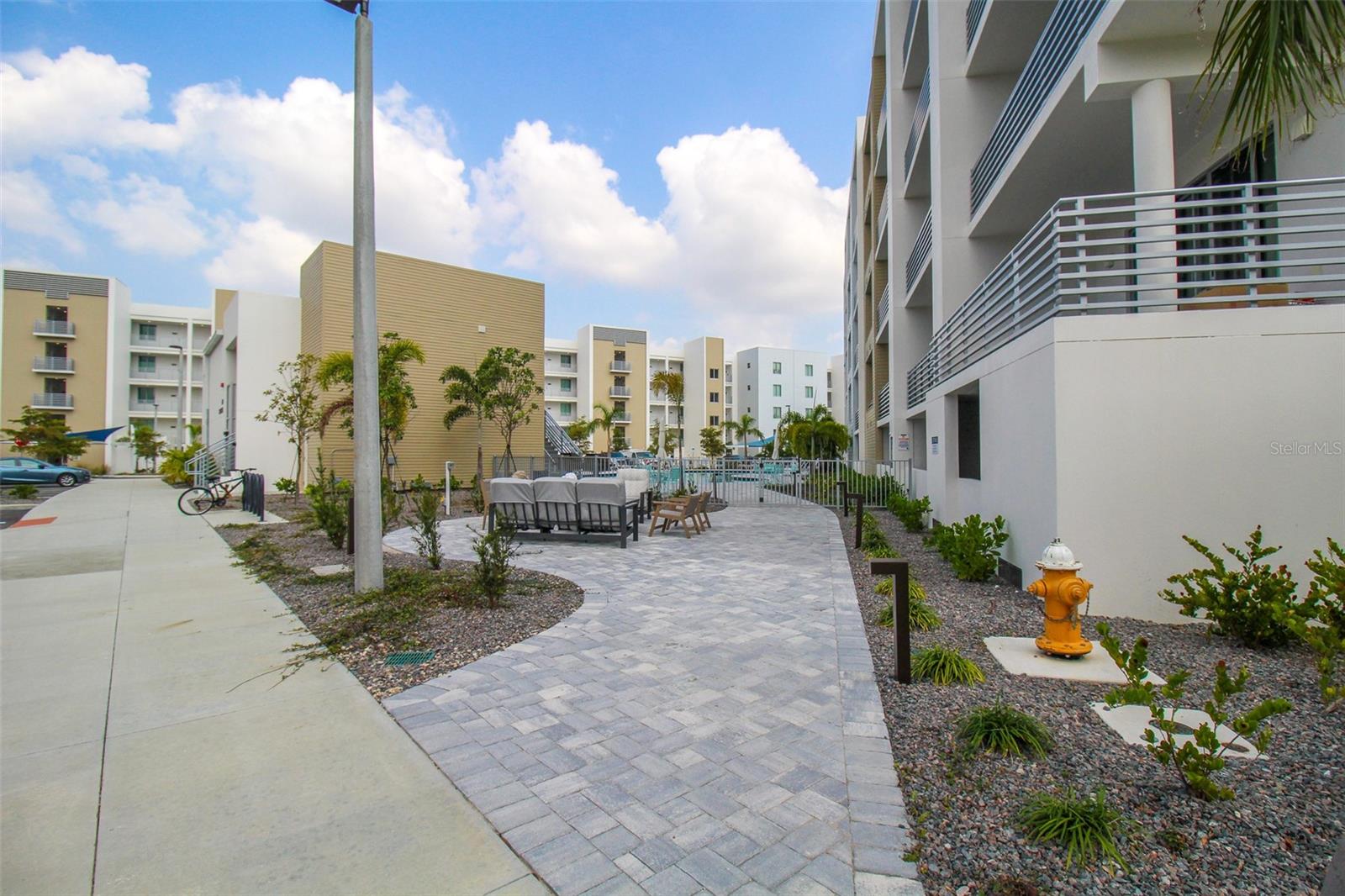1703 N Tamiami Trl #b406 Property Photo 3