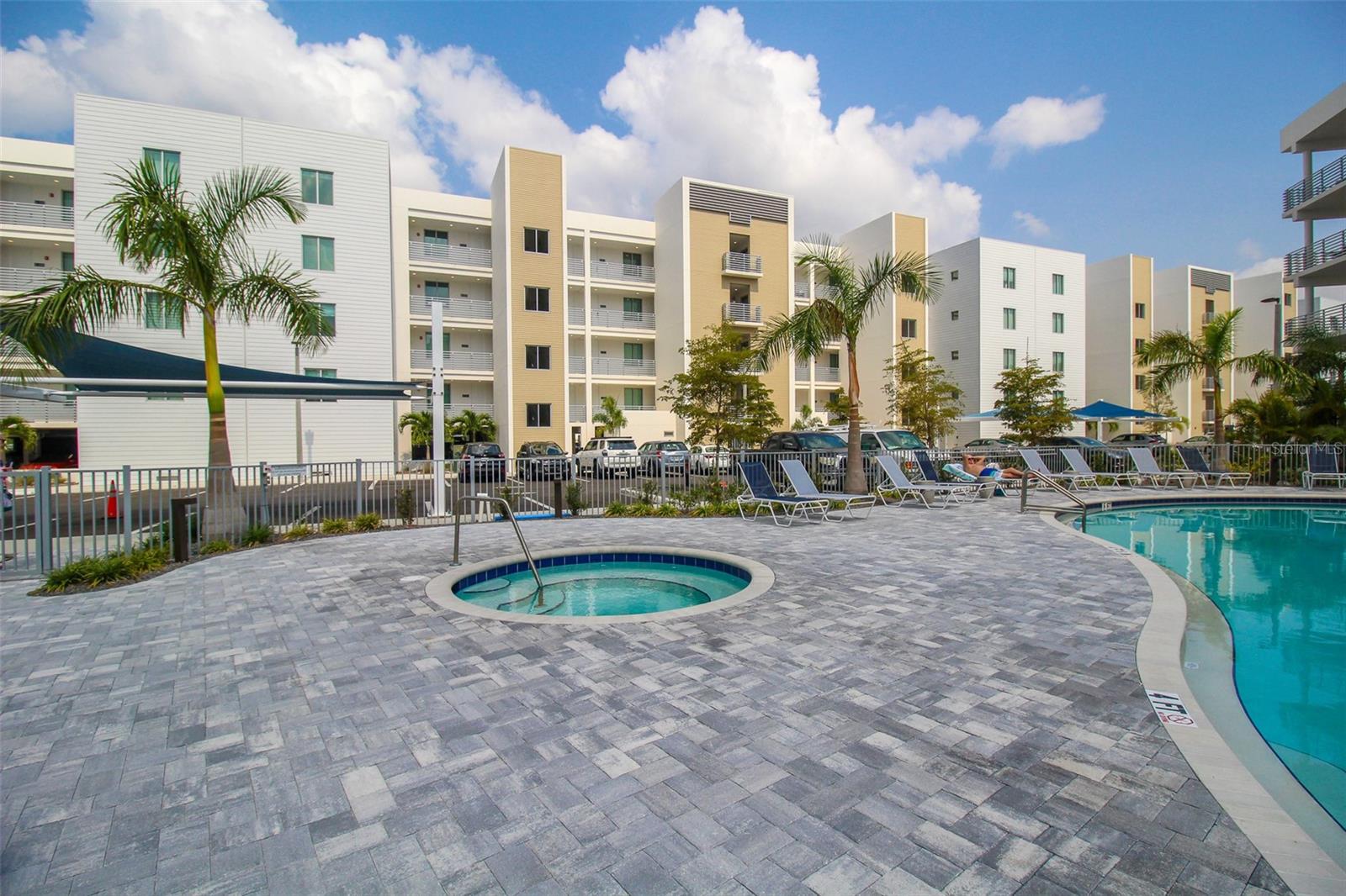 1703 N Tamiami Trl #b406 Property Photo 6