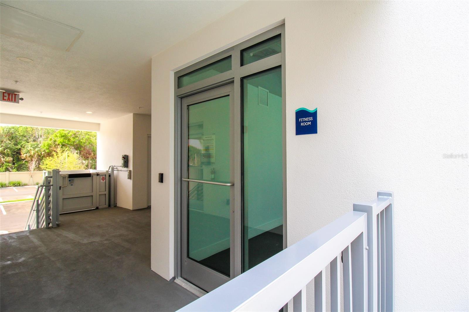 1703 N Tamiami Trl #b406 Property Photo 8