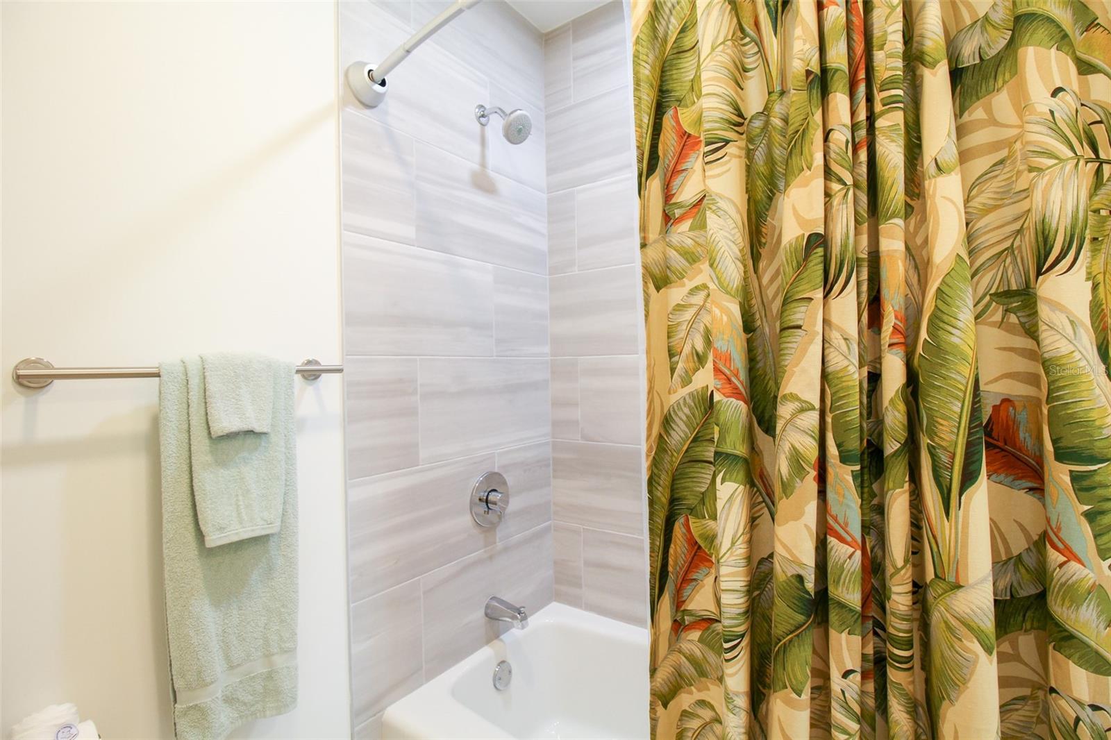 1703 N Tamiami Trl #b406 Property Photo 26