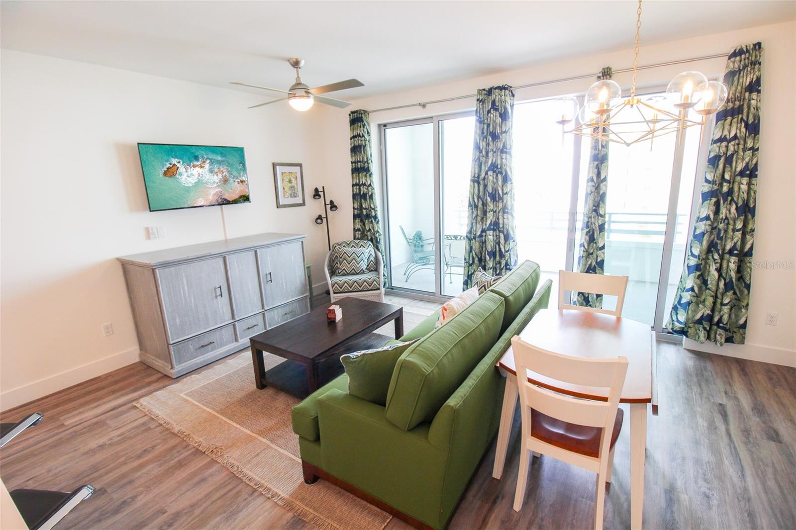 1703 N Tamiami Trl #b406 Property Photo 37