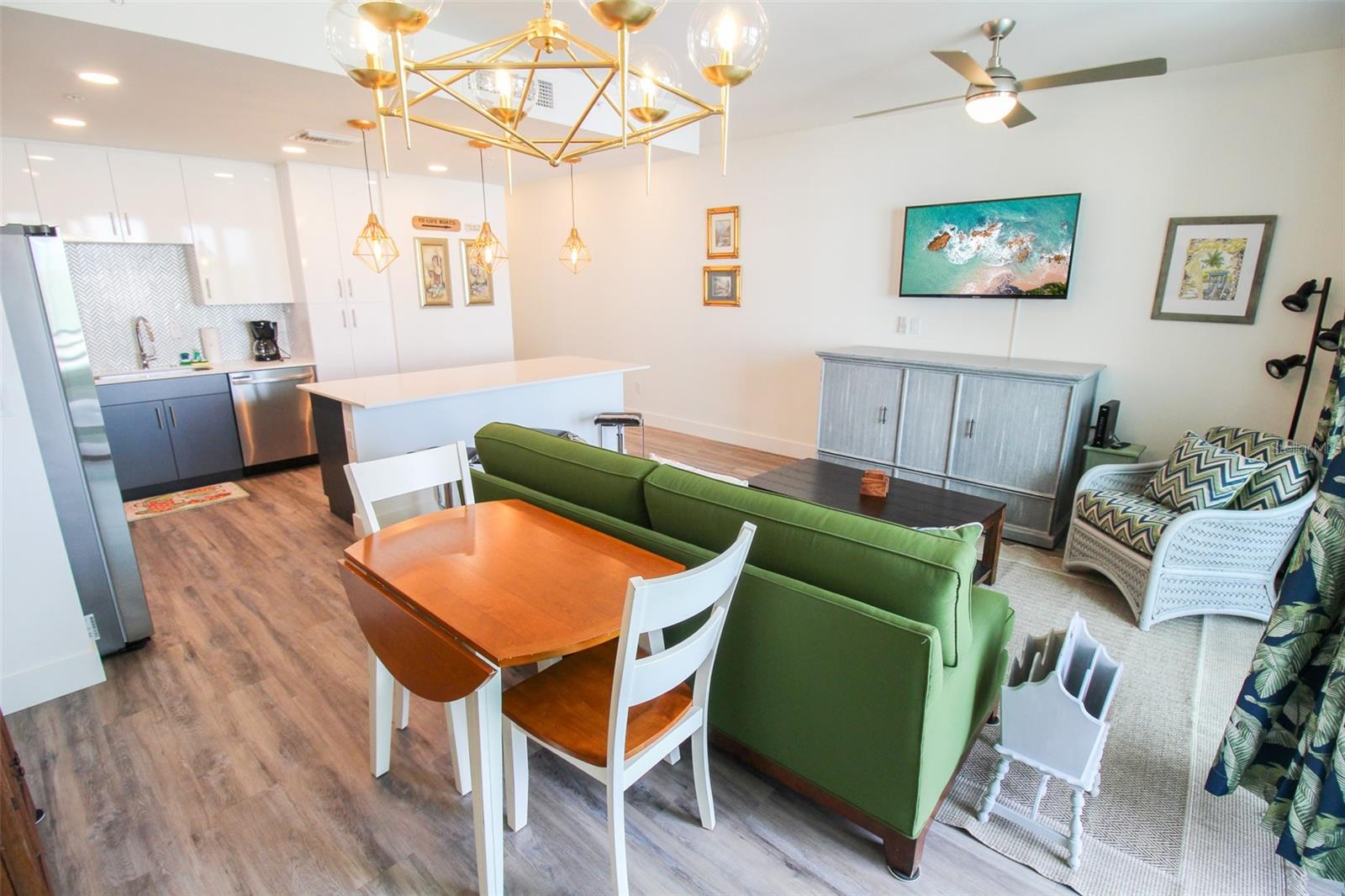 1703 N Tamiami Trl #b406 Property Photo 42