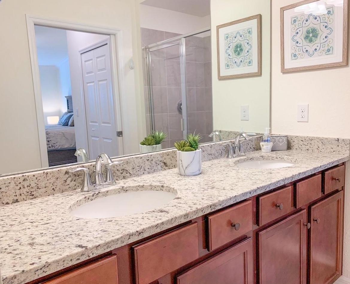 5710 Palmer Cir #202 Property Photo 11