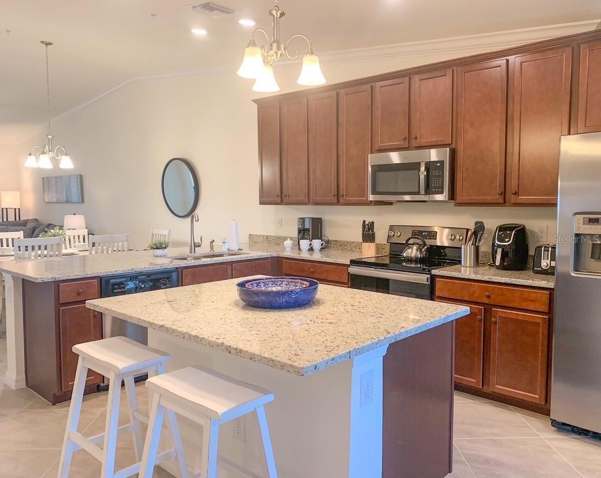 5710 Palmer Cir #202 Property Photo 17