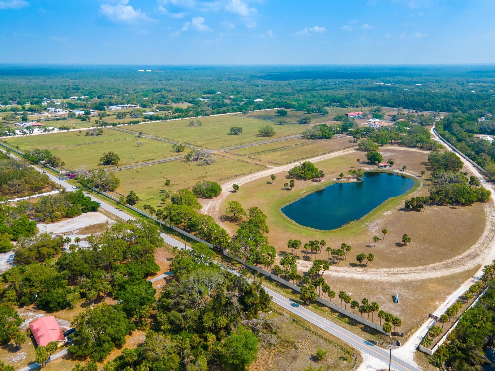 0396014400 Property Photo 1