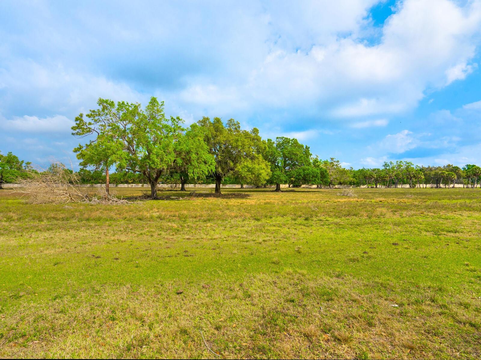 0396014400 Property Photo 25