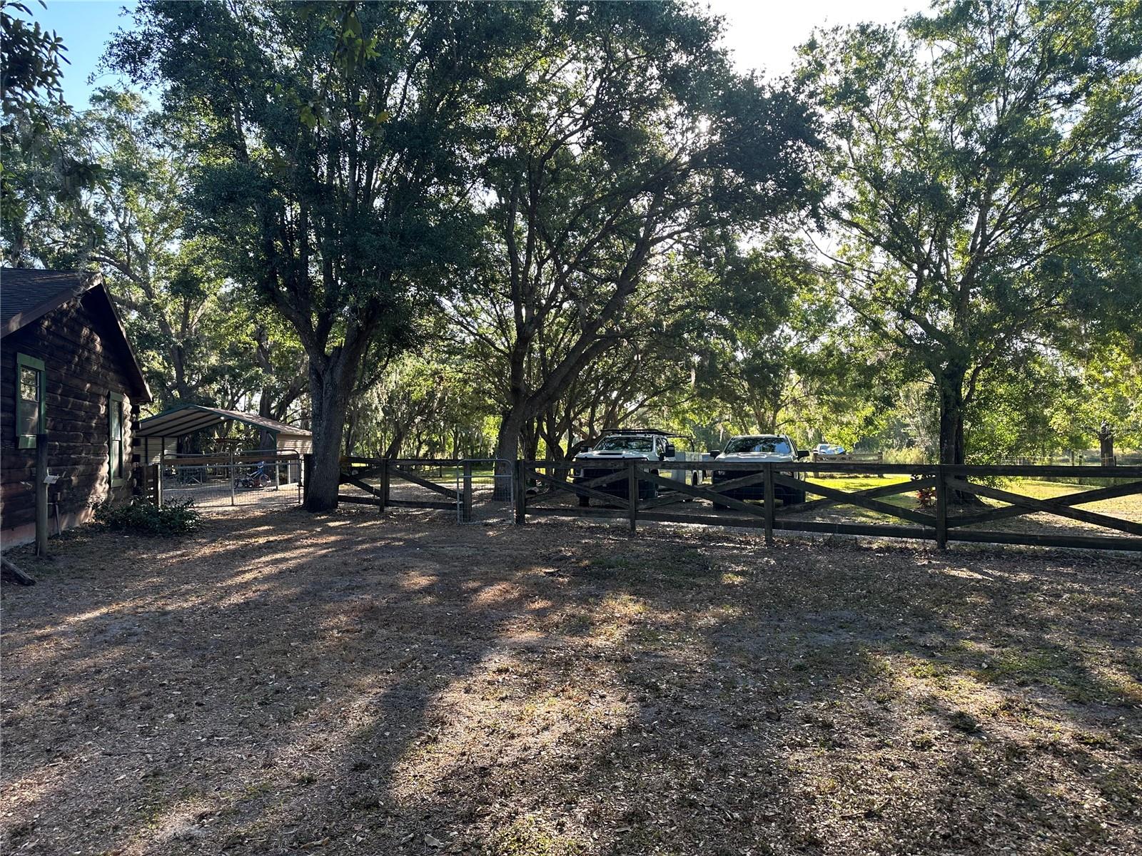 5230 Nw Coker Street Property Photo 8