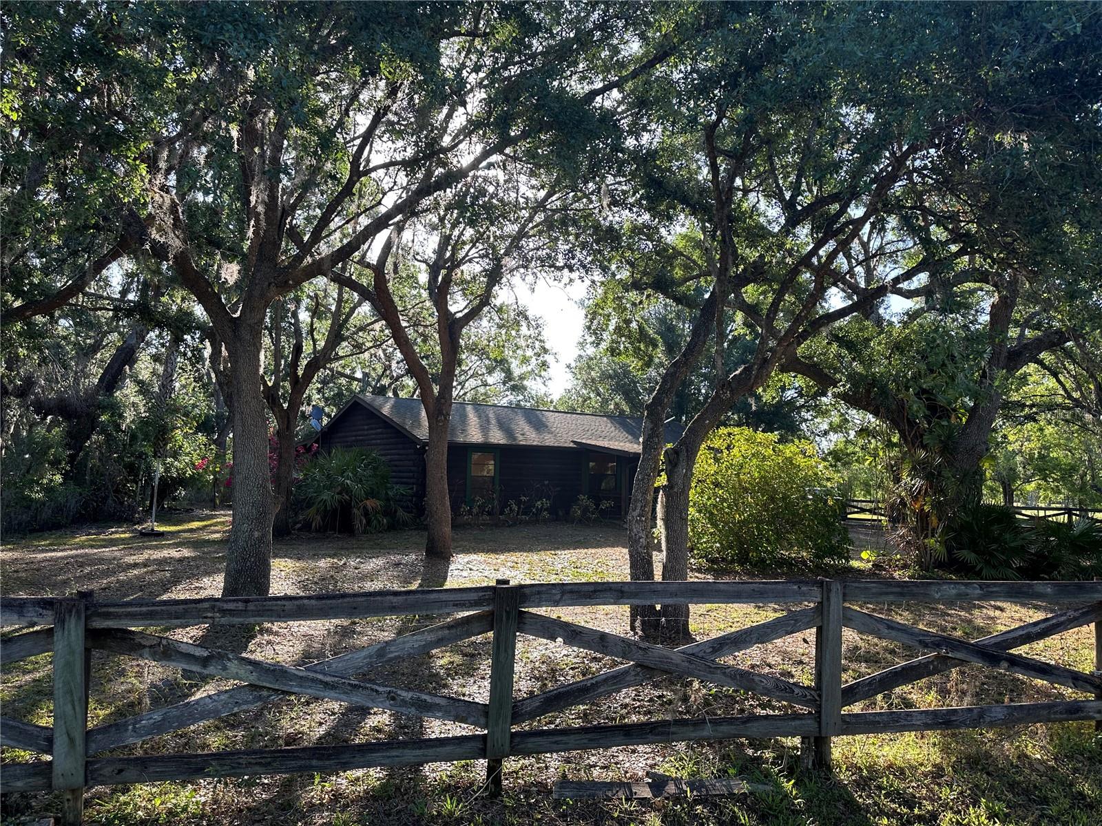 5230 Nw Coker Street Property Photo 16