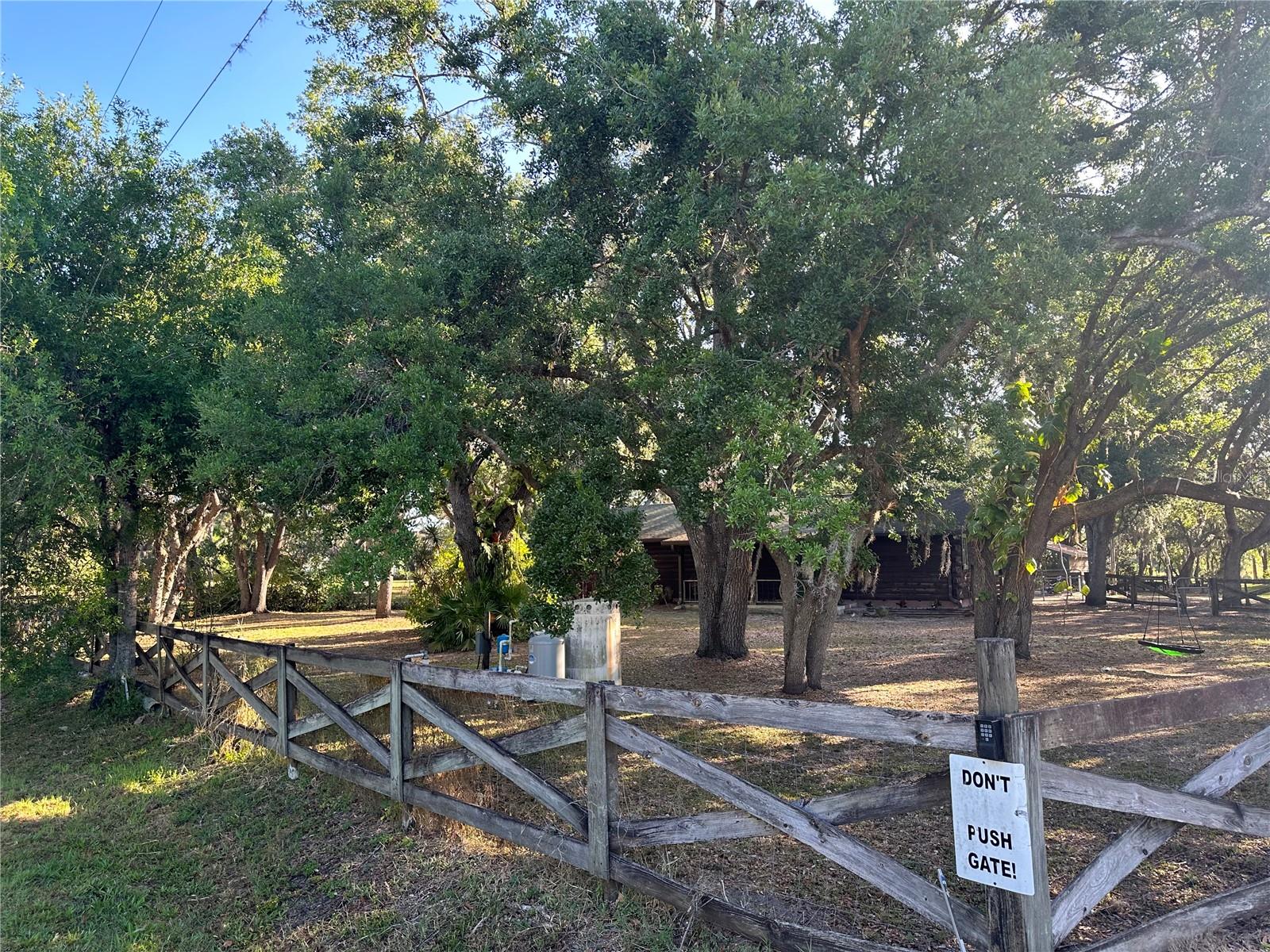 5230 Nw Coker Street Property Photo 33