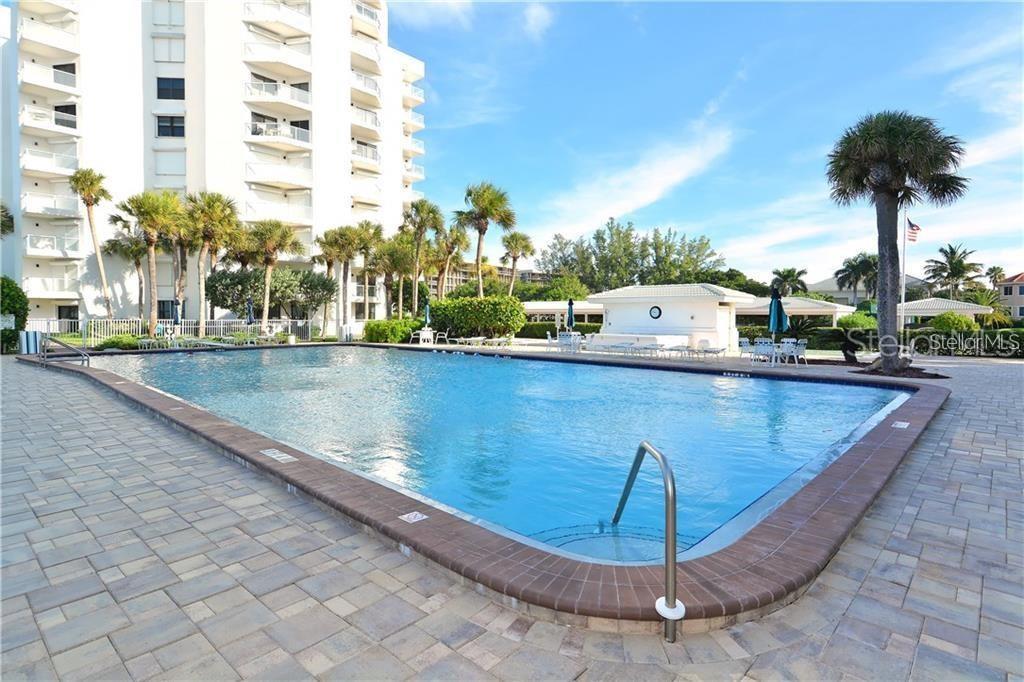 1050 Longboat Club Rd #502 Property Photo 4