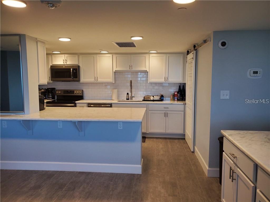 1050 Longboat Club Rd #502 Property Photo 21