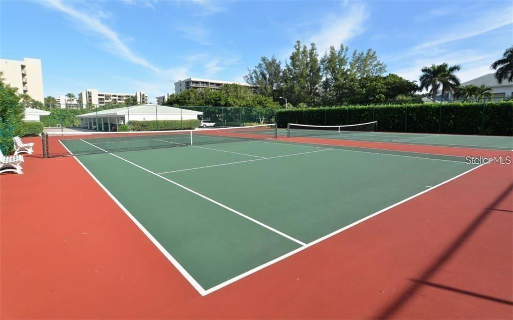1050 Longboat Club Rd #804 Property Photo 28