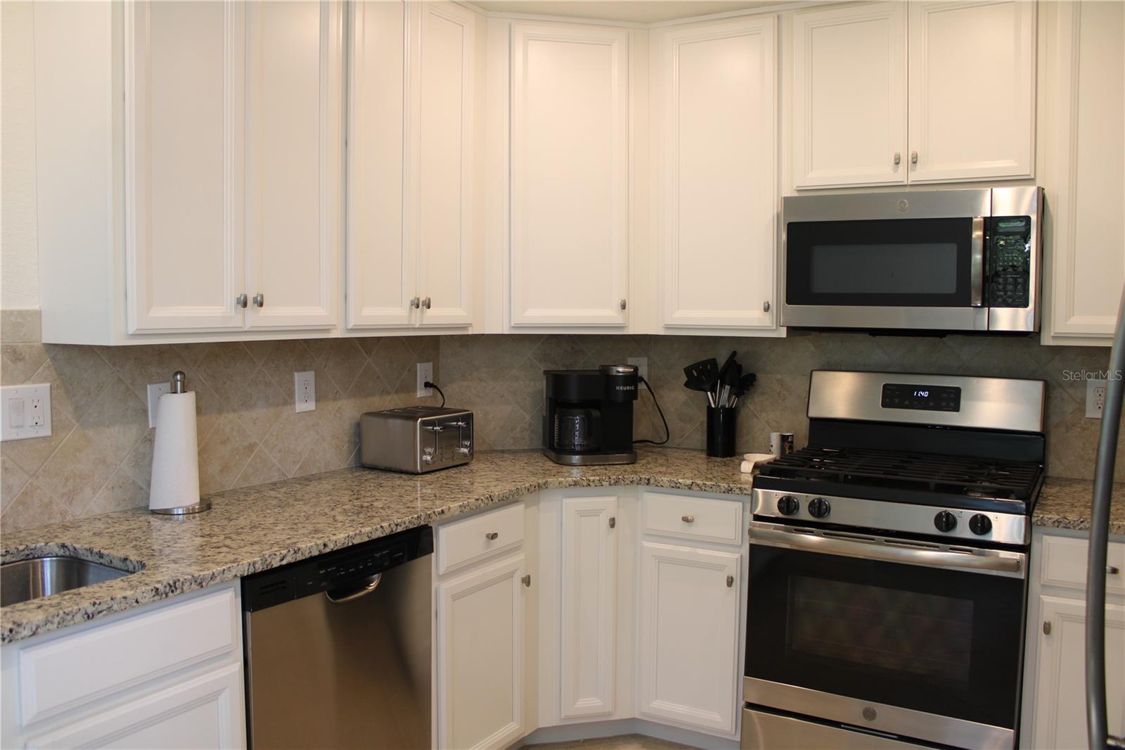 5831 Wake Forest Run #101 Property Photo 2