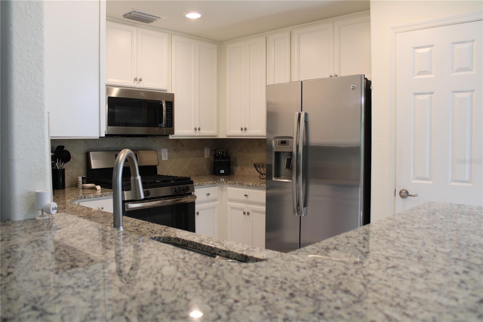 5831 Wake Forest Run #101 Property Photo 3