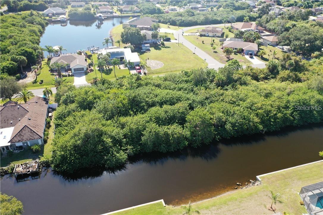 17404 Pheasant Cir Property Photo 4