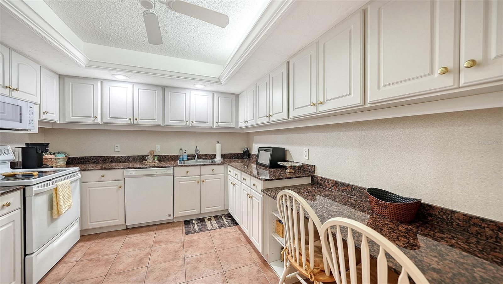A4572396 Property Photo 13