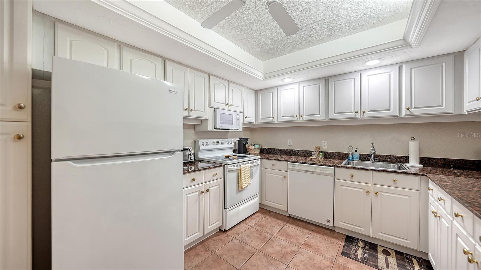 A4572396 Property Photo 14