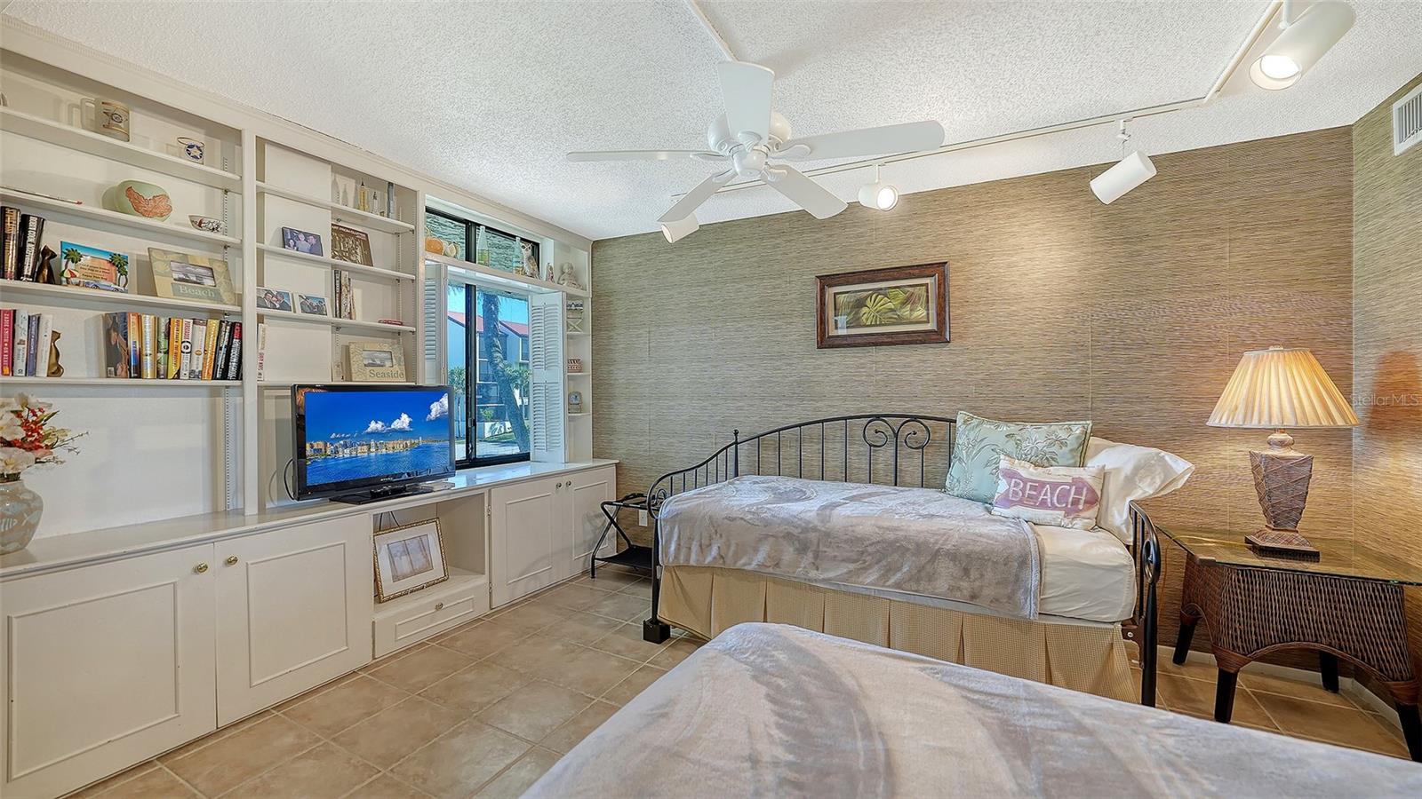 A4572396 Property Photo 18