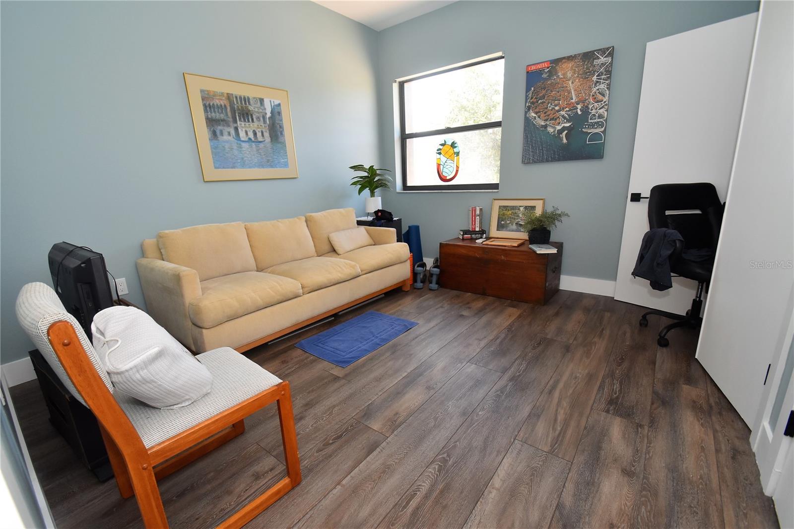 1631 Starling Dr #204 Property Photo 6