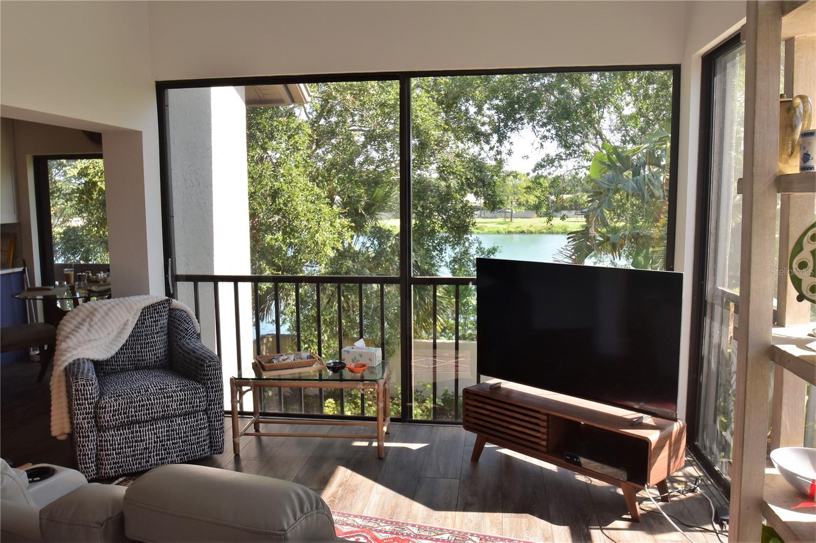 1631 Starling Dr #204 Property Photo 12