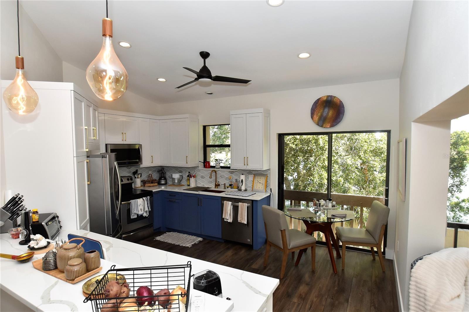 1631 Starling Dr #204 Property Photo 15