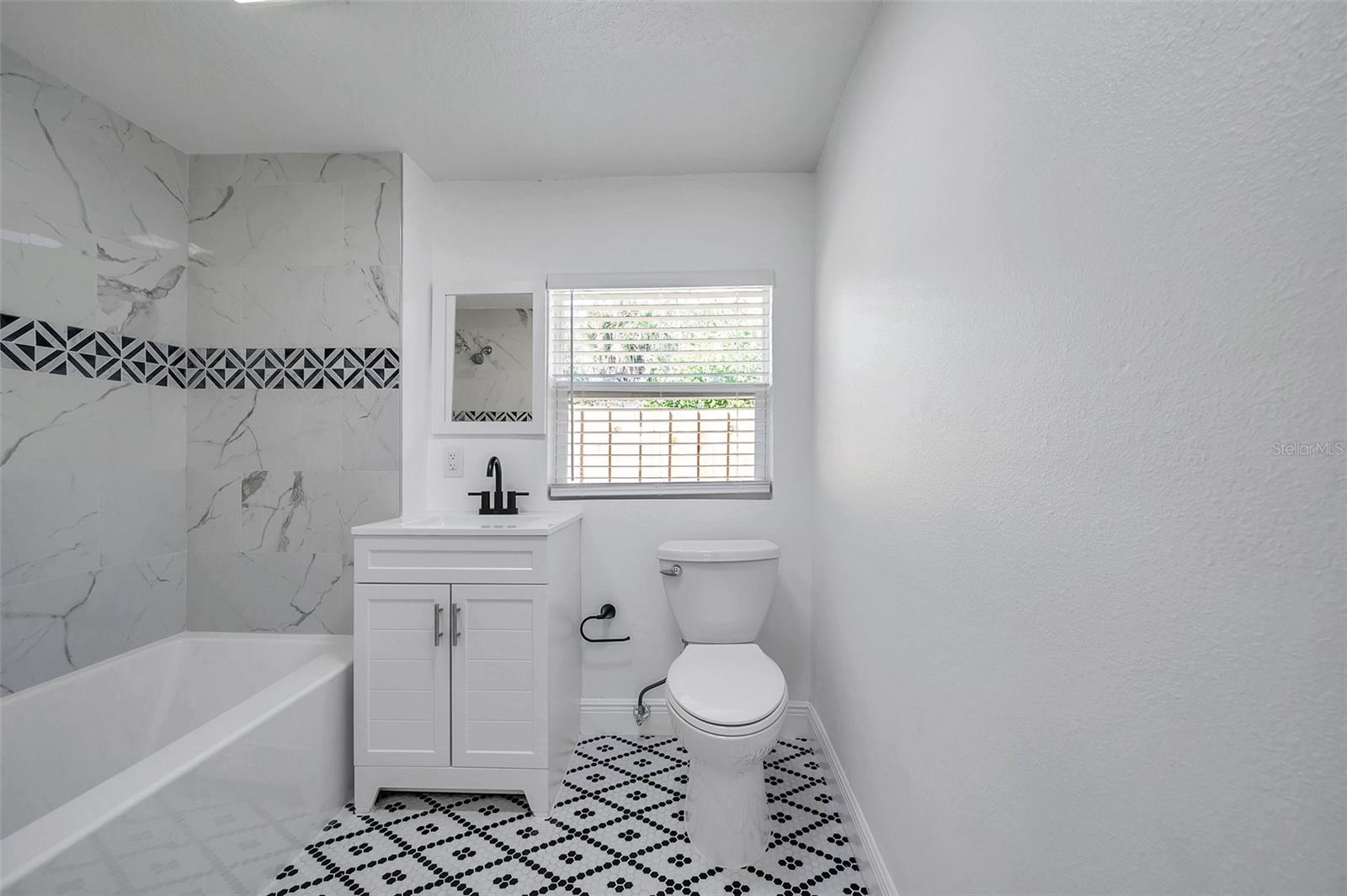 4490 Moon Street N Property Photo 17