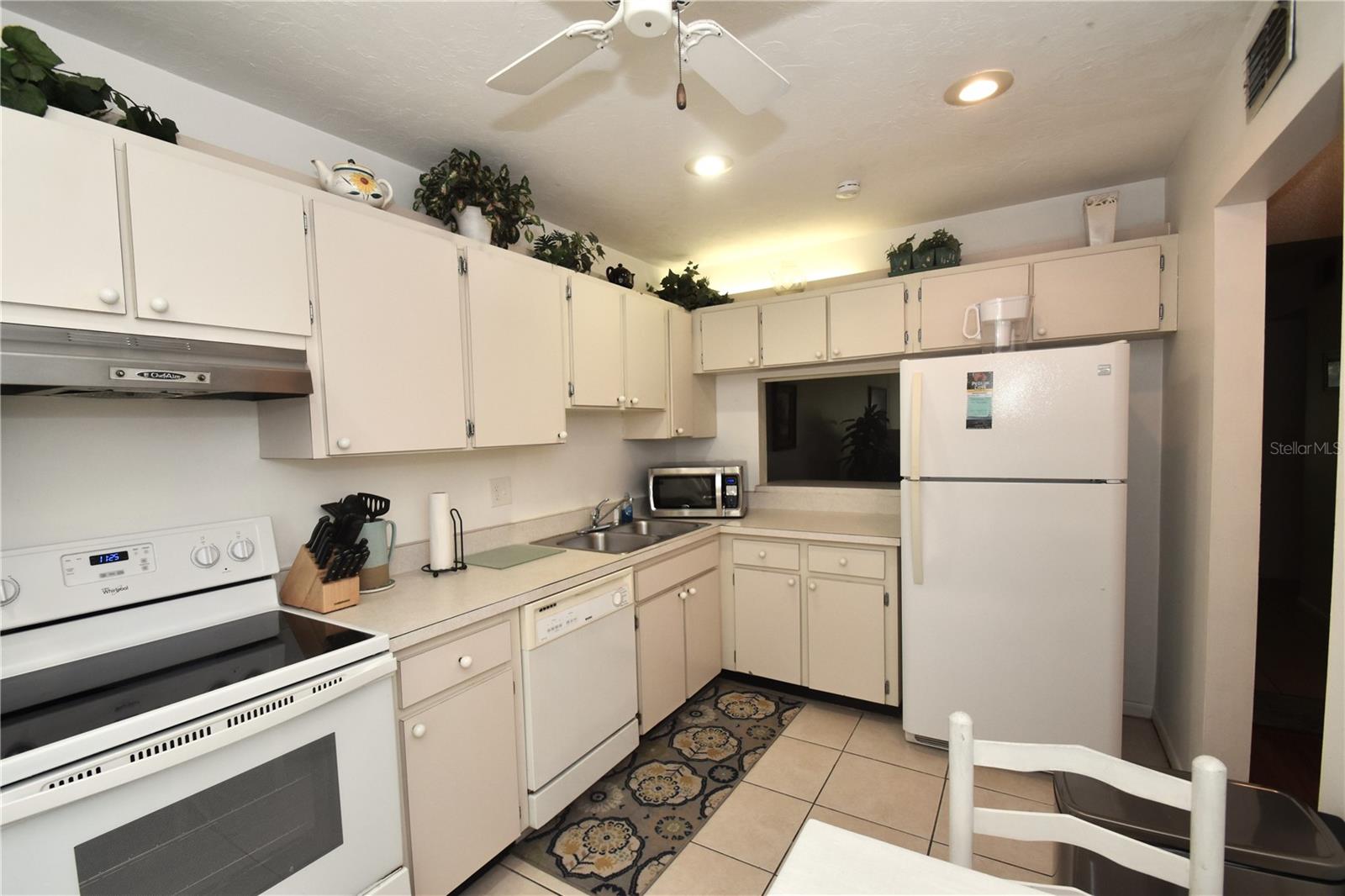 1620 Boathouse Cir #gr103 Property Photo 3