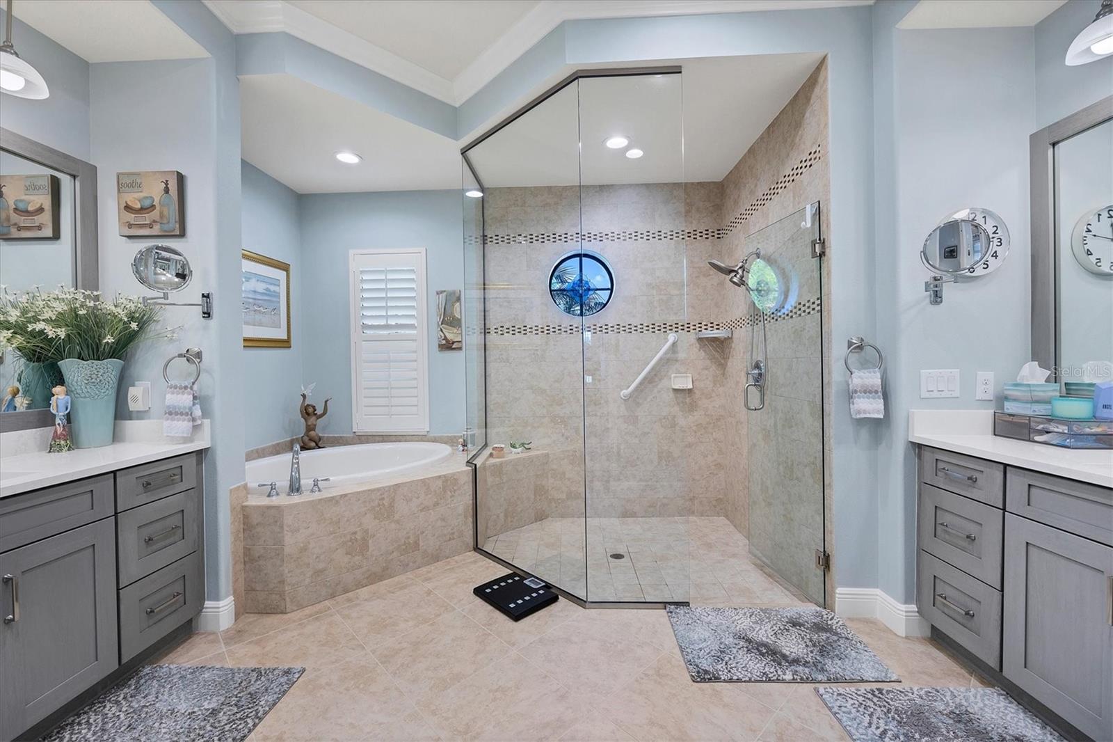7511 Crosshill Court Property Photo 18