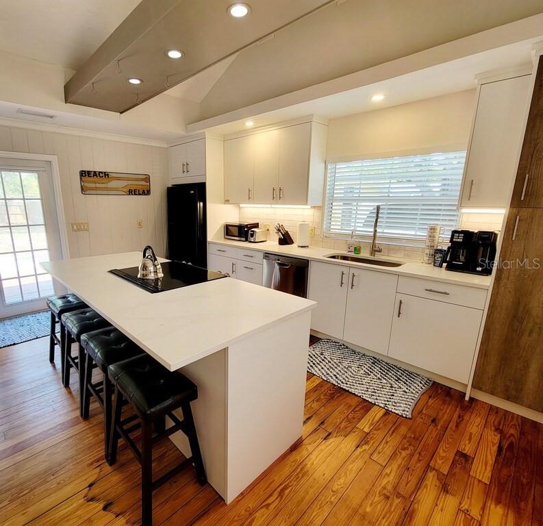 1817 Ivanhoe St #a&b Property Photo 1