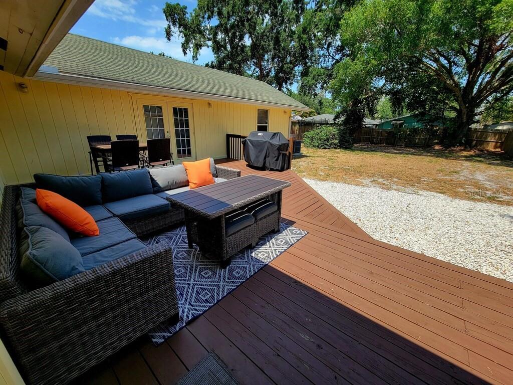 1817 Ivanhoe St #a&b Property Photo 24