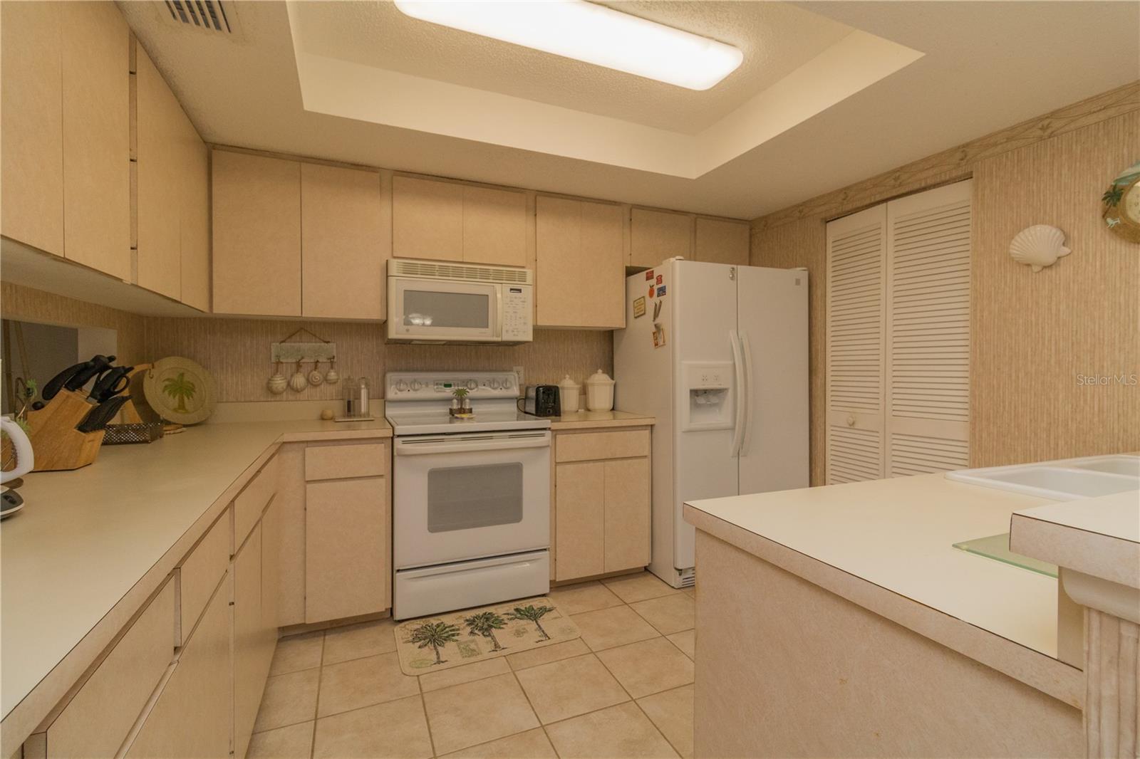 3805 Sun Eagle Ln #208 Property Photo 9