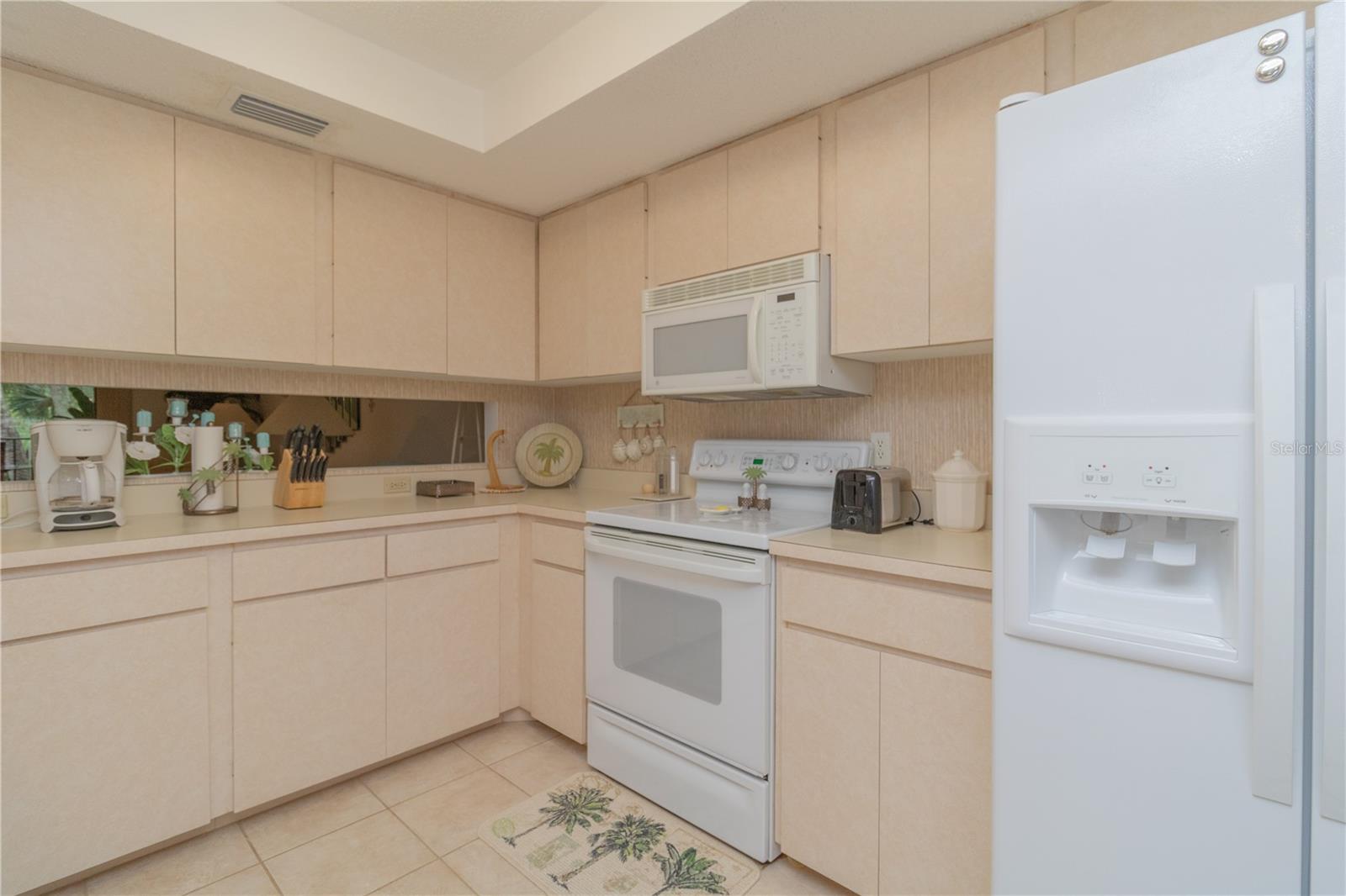 3805 Sun Eagle Ln #208 Property Photo 10