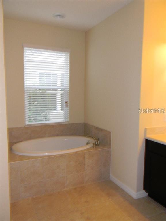 5729 Sunflower Cir Property Photo 8